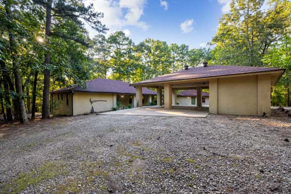 Hochadobe - Image 1