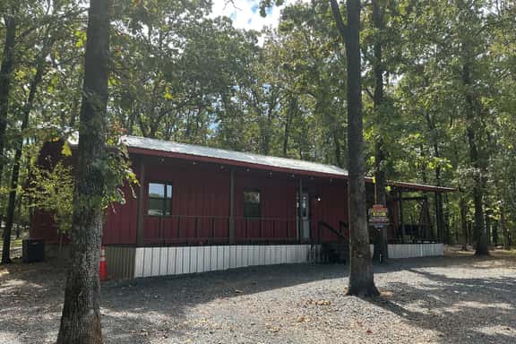 The Longhorn Lodge - Image 1